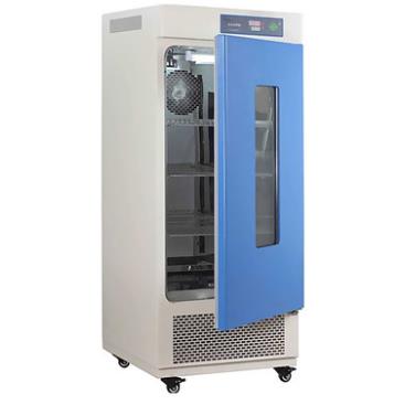 生化培養(yǎng)箱的試驗(yàn)方法  5.1主要試驗(yàn)儀器與設(shè)備 5.1.1 溫度測(cè)量系統(tǒng) 采用鉑電阻、熱電偶等溫度傳》器及溫度顯示儀表組成溫度測(cè)量系統(tǒng),應(yīng)滿(mǎn)足以下要求: a)溫度測(cè)量范圍滿(mǎn)足被測(cè)生化箱的測(cè)量要求; b)時(shí)間常 數(shù)應(yīng)滿(mǎn)足GB/T 10592- -2008 中6.1. 2的要求; c)由測(cè)量系統(tǒng)所引人的不確定度換算成溫度值不應(yīng)大于被測(cè)溫度波動(dòng)度和均勻度絕對(duì)值的1/3;溫度測(cè)量通道數(shù)量2~9個(gè)。 5.1.2接地電阻測(cè)試儀 能提供滿(mǎn)足試驗(yàn)要求的試驗(yàn)電流。 5.1.3介電強(qiáng)度測(cè)試儀 能提供滿(mǎn)足試驗(yàn)要求的試驗(yàn)電壓。 5.1.4接觸電流測(cè)試儀 應(yīng)包含滿(mǎn)足GB4793.1--2007中A.1規(guī)定的橫擬人體網(wǎng)絡(luò)和額定功率滿(mǎn)足生化箱正常工作要求的可調(diào)輸出電壓隔離變壓器。 5.2試驗(yàn) 條件 5.2.1試驗(yàn)條件應(yīng)符合3.1~3.2的有關(guān)規(guī)定。 5.2.2除特別說(shuō)明,測(cè)試應(yīng)在沒(méi)有負(fù)載的條件下進(jìn)行。 5.2.3除特別說(shuō)明,溫度測(cè)量系統(tǒng)的采樣頻率為每分鐘兩次。 5.3各種測(cè)試點(diǎn)位置及數(shù)量的確定 符合GB/T10592--2008中6.3.1關(guān)于溫度測(cè)試點(diǎn)位置及數(shù)量的規(guī)定。 5.4外觀(guān)及結(jié)構(gòu)試驗(yàn) 采用日視、耳聞、手摸,結(jié)合樣品、照片、涂層測(cè)試儀等方法進(jìn)行檢查,在5.5~5.10規(guī)定的試驗(yàn)前和試驗(yàn)后各檢查-一次,其結(jié)果應(yīng)符合4.1的規(guī)定